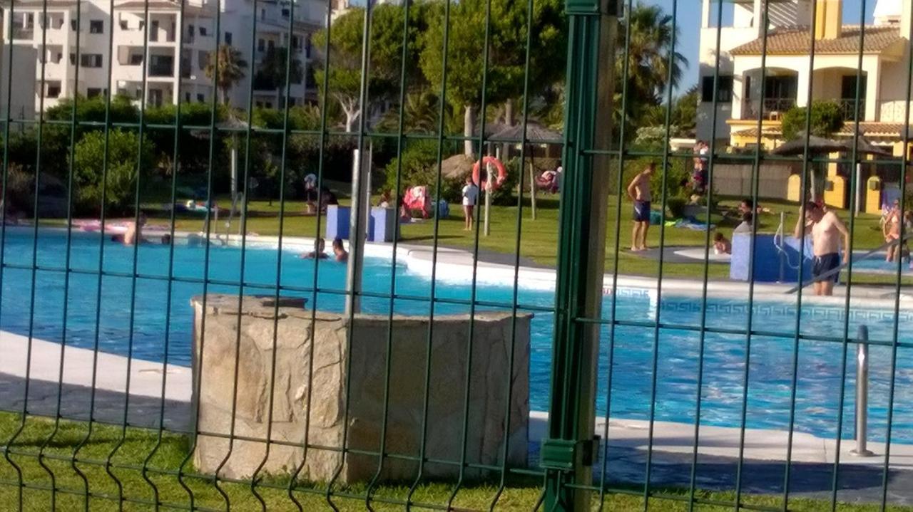 Atlanterra Bajo. Salida Directa. Urbanizacion De Lujo. Piscinas Canchas Padel. Wifi Y A/A Zahara de los Atunes Ngoại thất bức ảnh